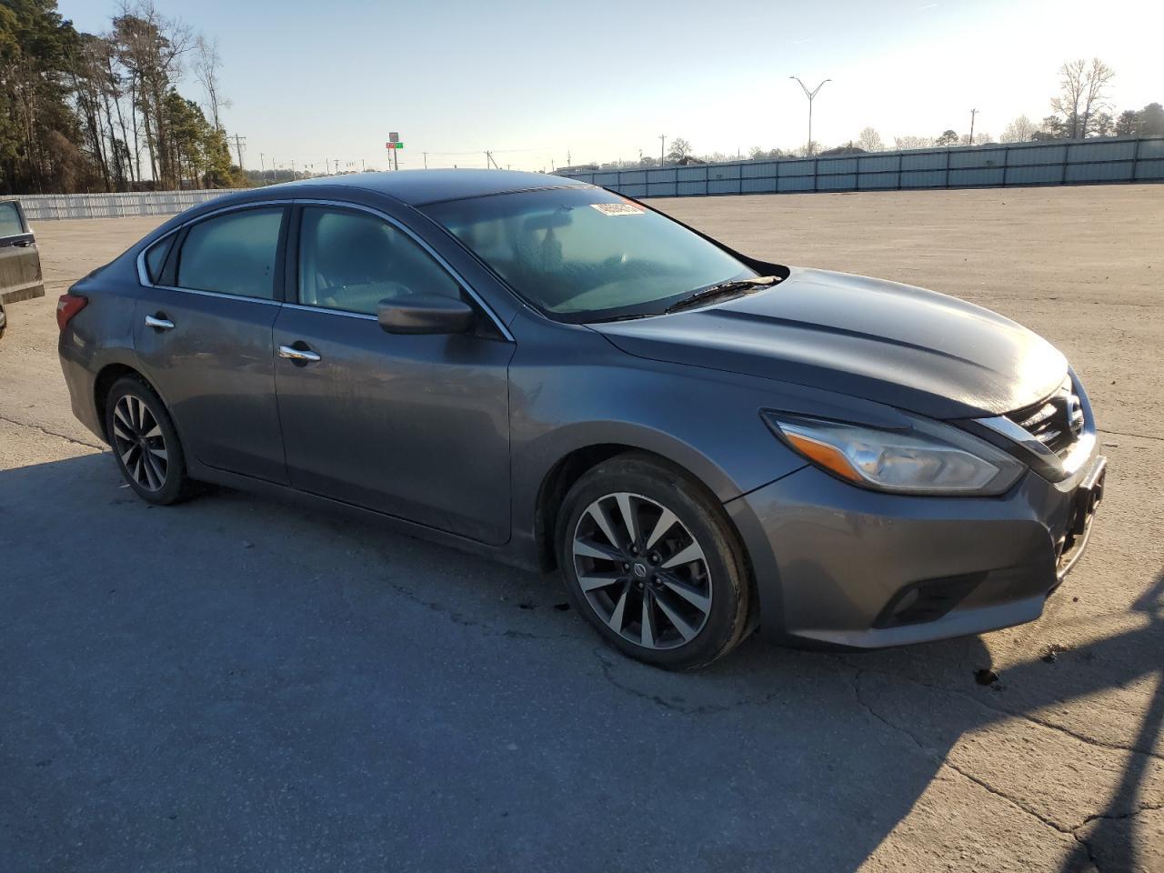 2017 NISSAN ALTIMA 2.5 - Image 4