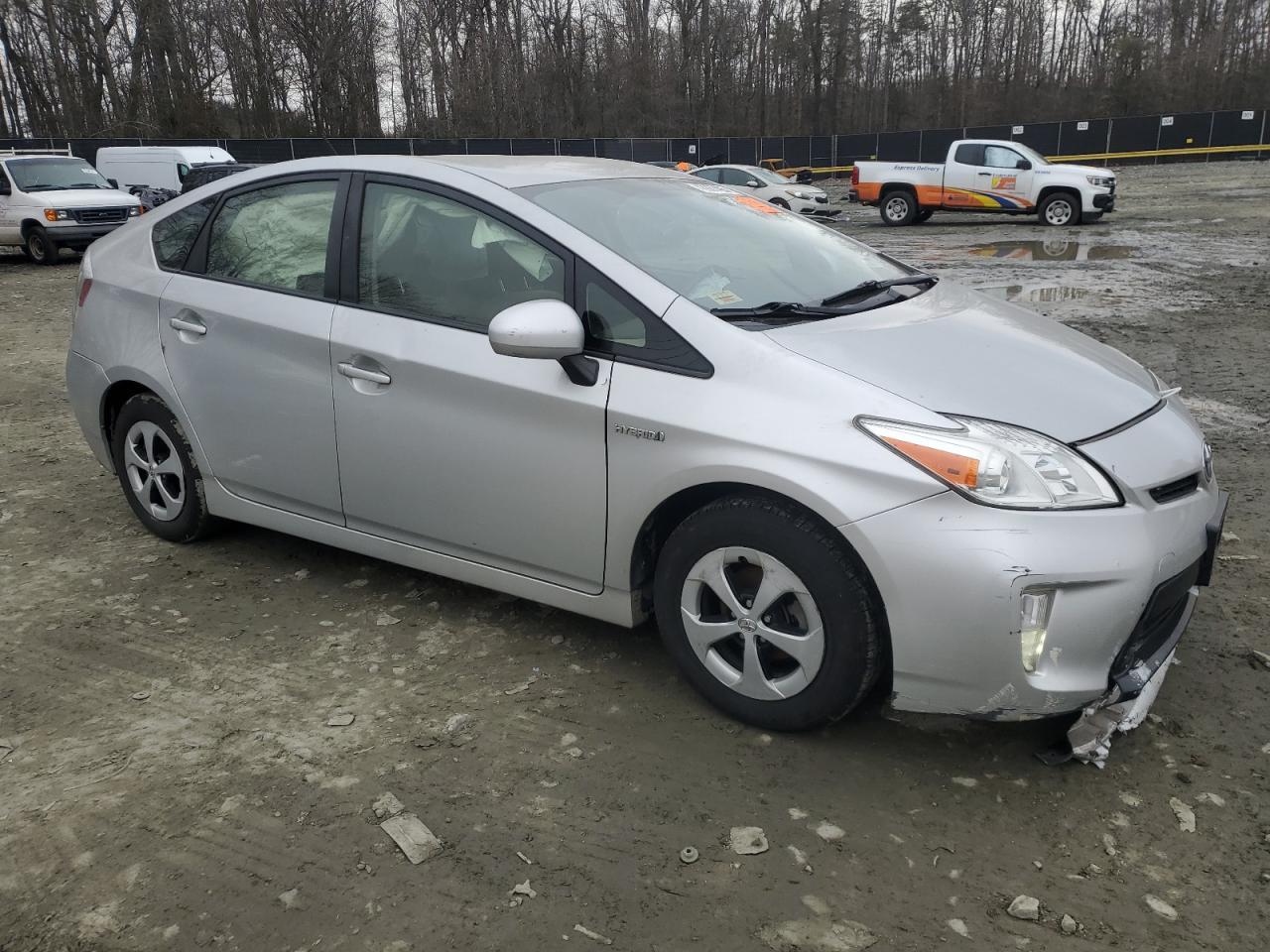 2015 TOYOTA PRIUS - Фото 4