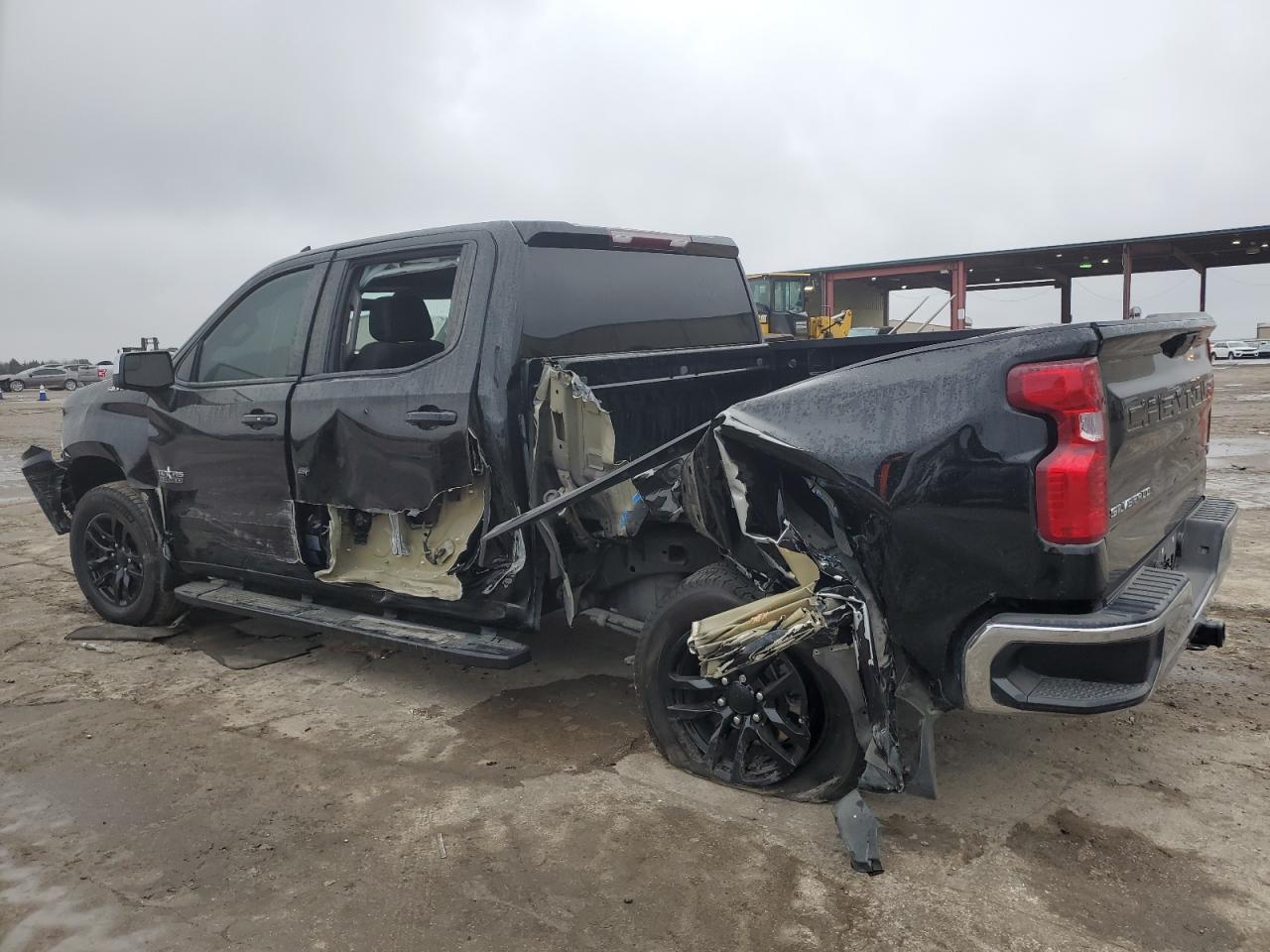 2021 CHEVROLET SILVERADO - Фото 2