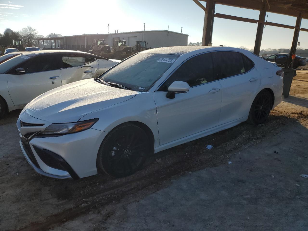 2022 TOYOTA CAMRY XSE