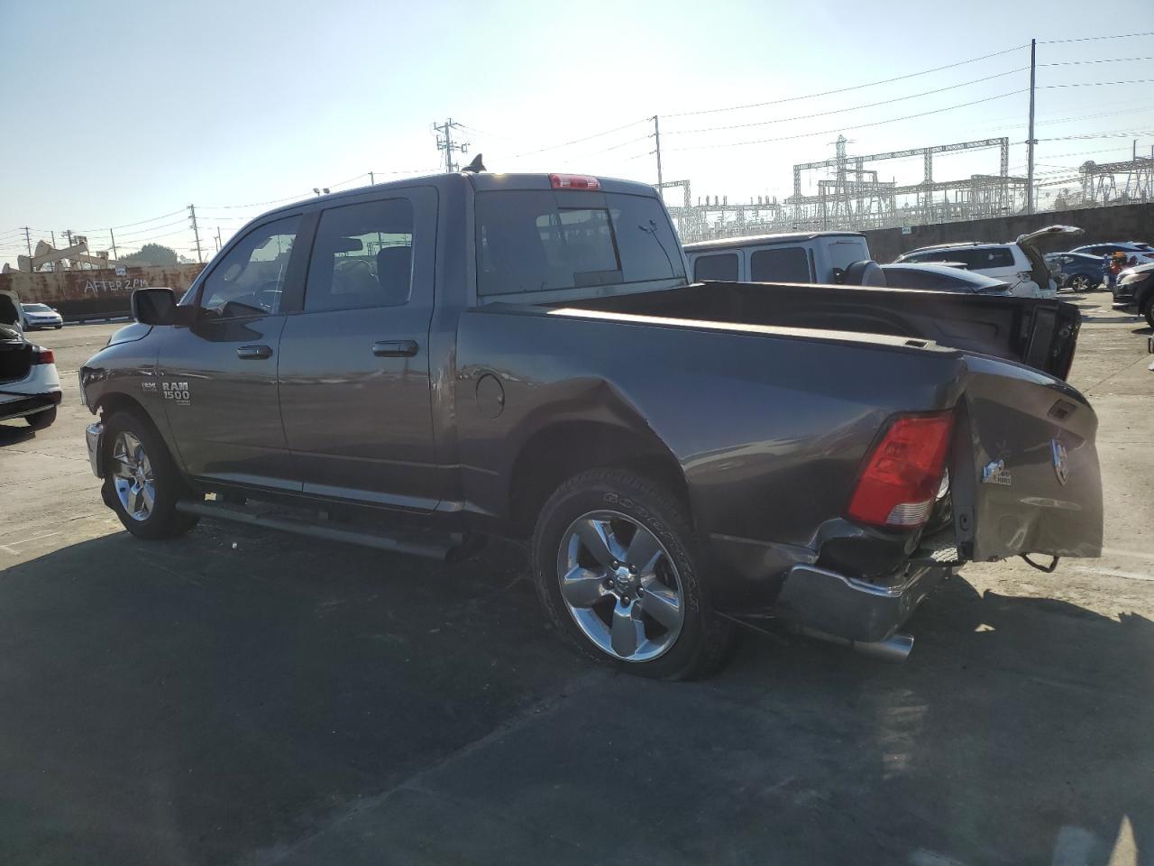 2019 RAM 1500 CLASS - Image 2