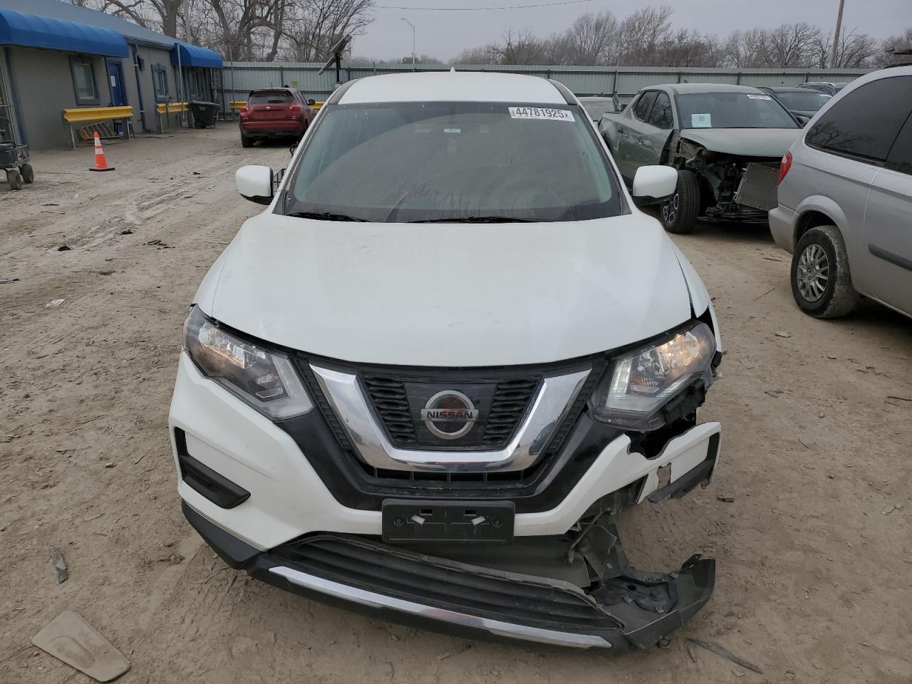 2017 NISSAN ROGUE S - Фото 5
