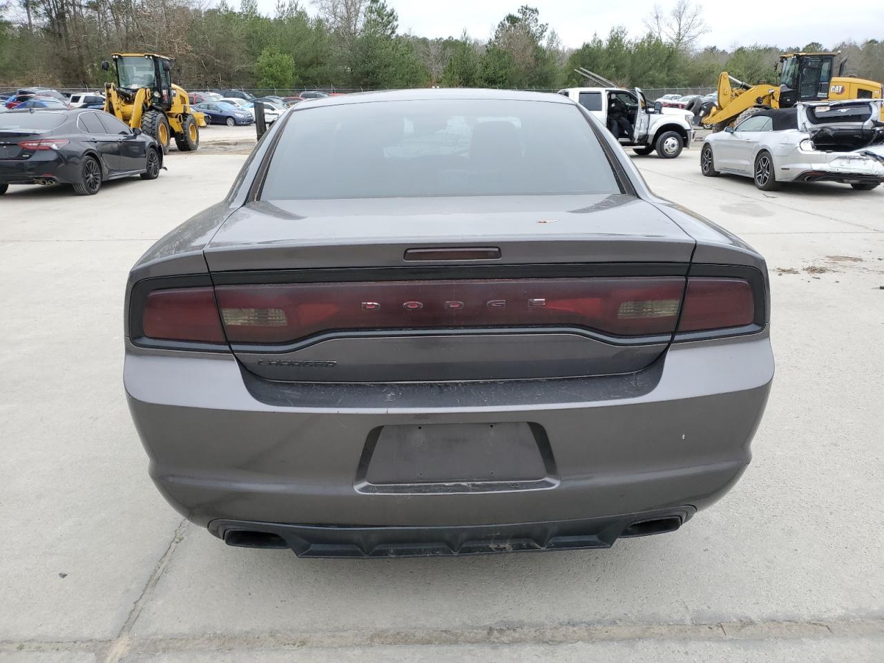 2013 DODGE CHARGER SE - Фото 6