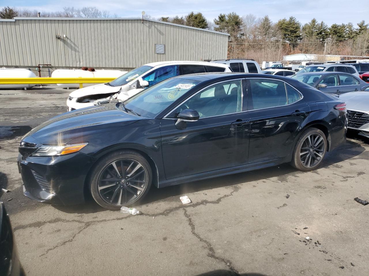 2019 TOYOTA CAMRY XSE