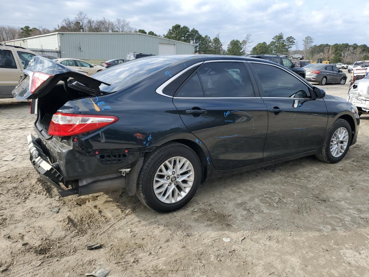 2016 TOYOTA CAMRY LE - Image 3