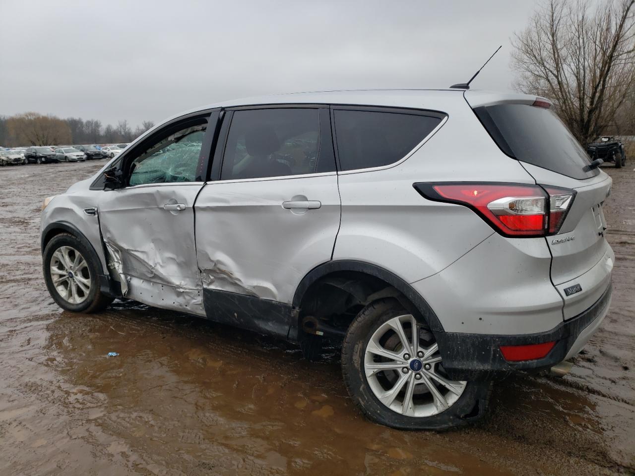 2017 FORD ESCAPE SE - Фото 2