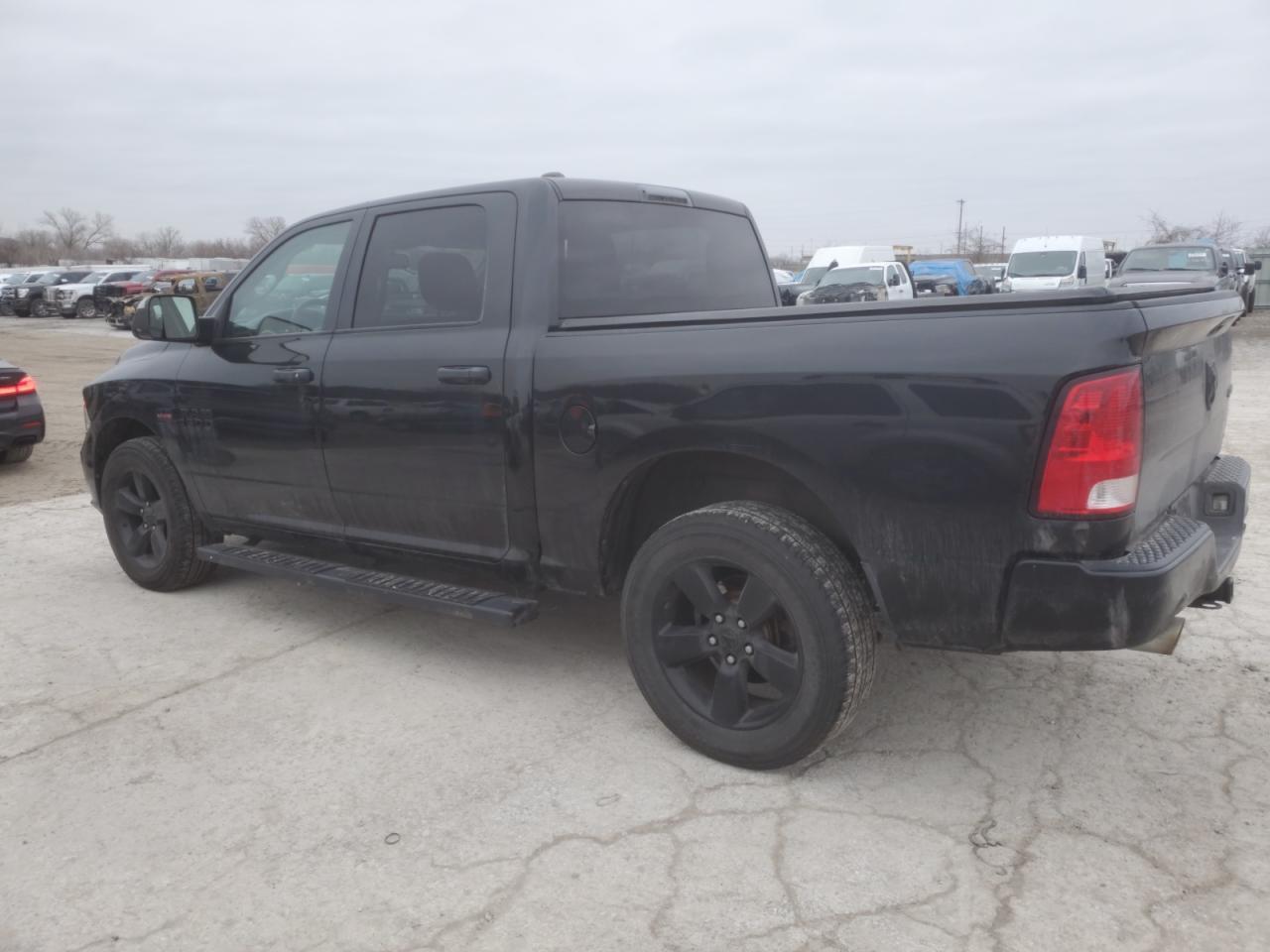 2015 RAM 1500 ST - Image 2
