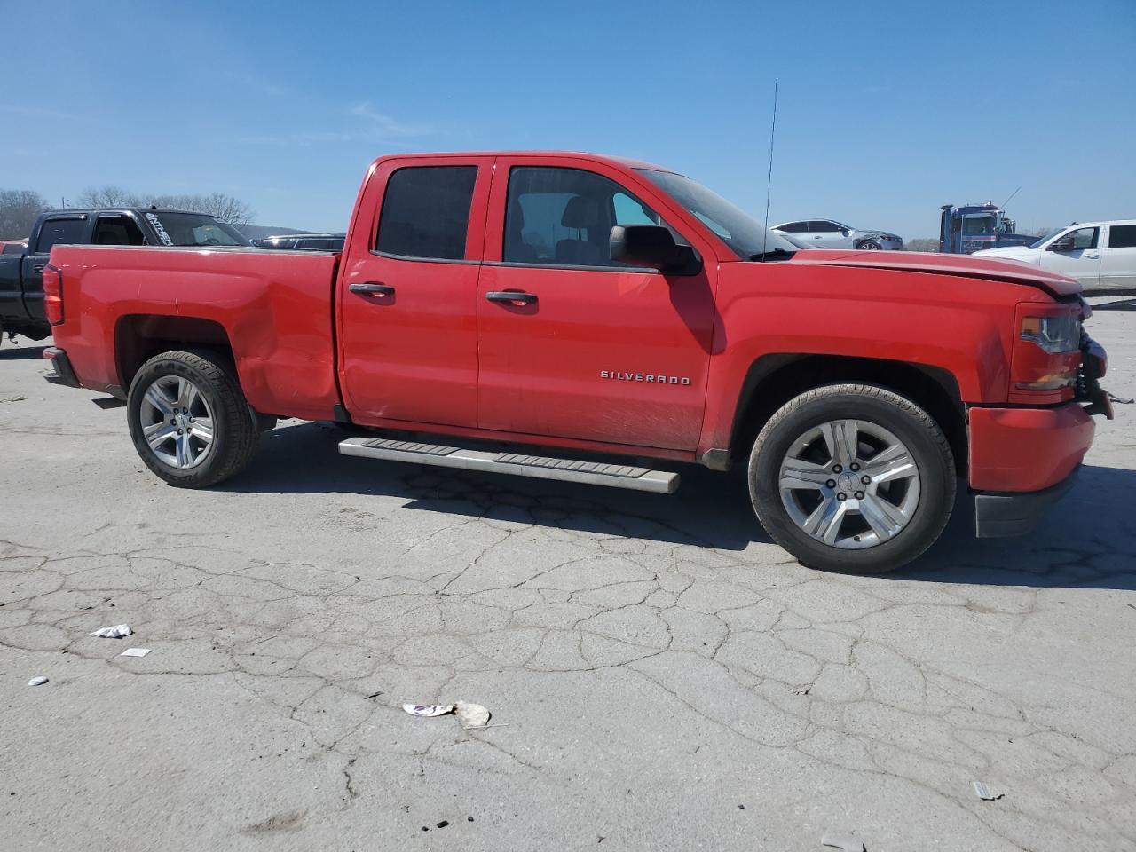 2017 CHEVROLET SILVERADO - Image 4