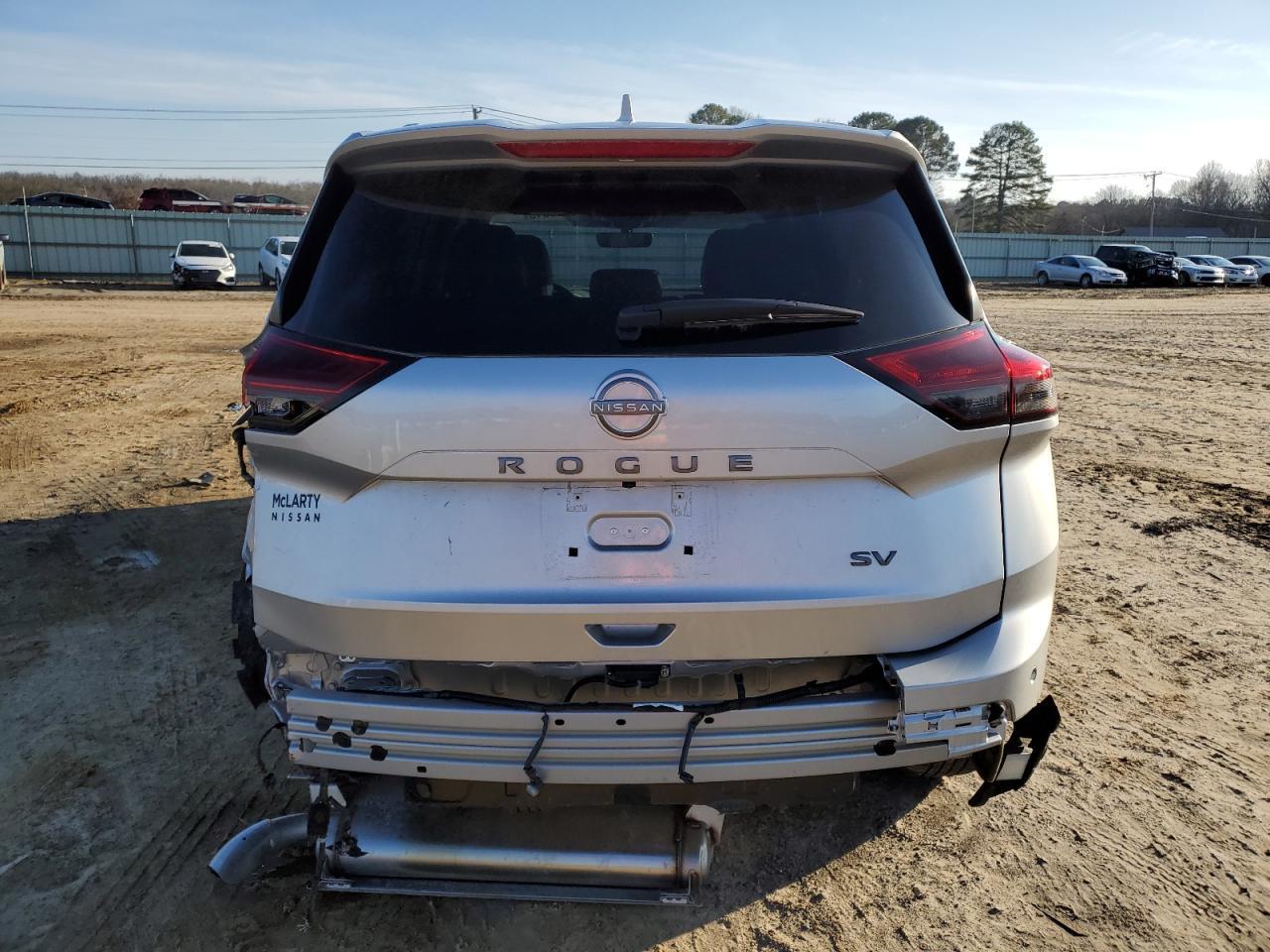 2024 NISSAN ROGUE SV - Image 6