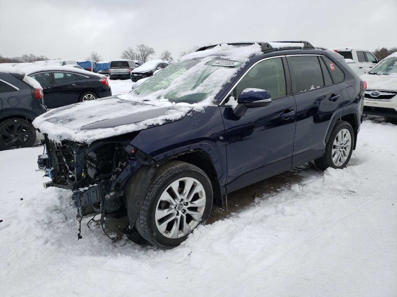 2019 TOYOTA RAV4 XLE P
