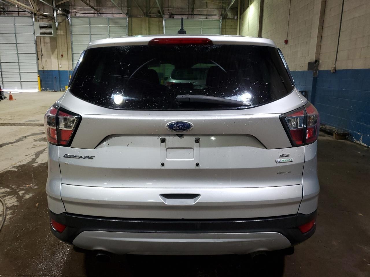 2017 FORD ESCAPE SE - Фото 6