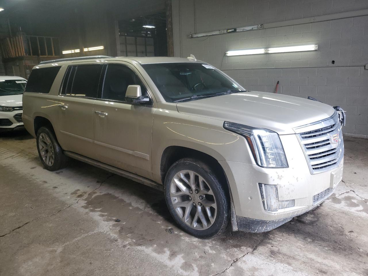 2017 CADILLAC ESCALADE E - Фото 4