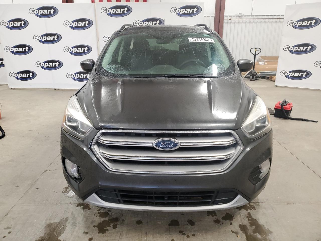 2017 FORD ESCAPE SE - Image 5