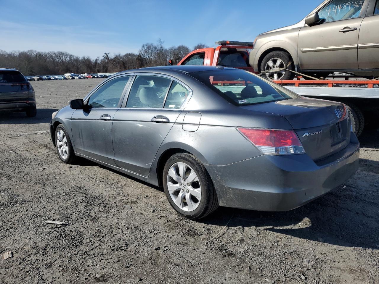 2010 HONDA ACCORD EXL - Image 2