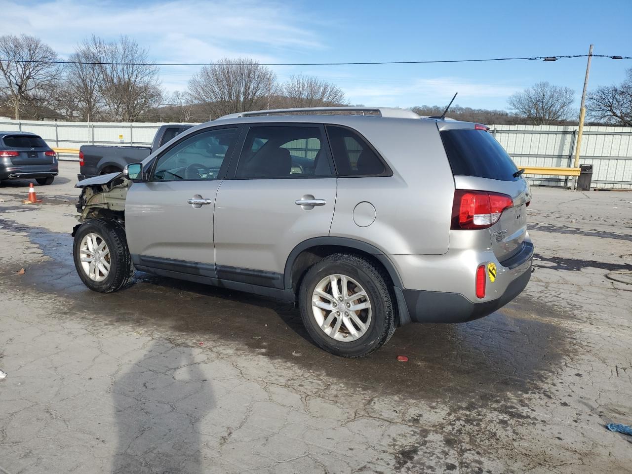 2014 KIA SORENTO LX - Image 2