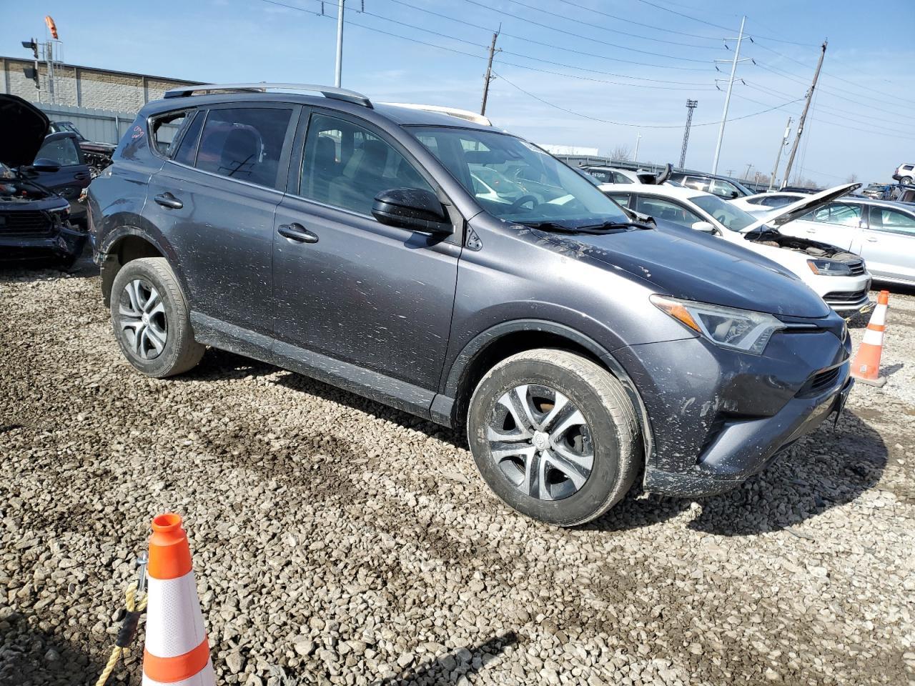 2017 TOYOTA RAV4 LE - Фото 4