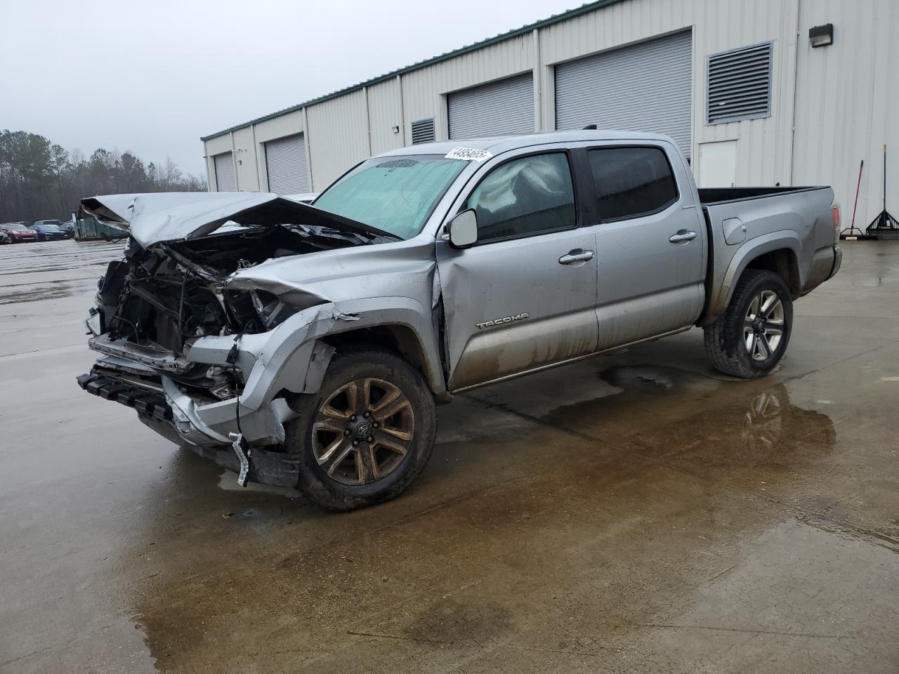 2017 TOYOTA TACOMA DOU