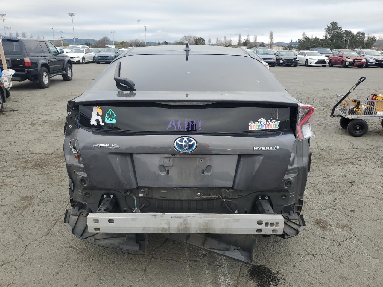 2016 TOYOTA PRIUS - Image 6