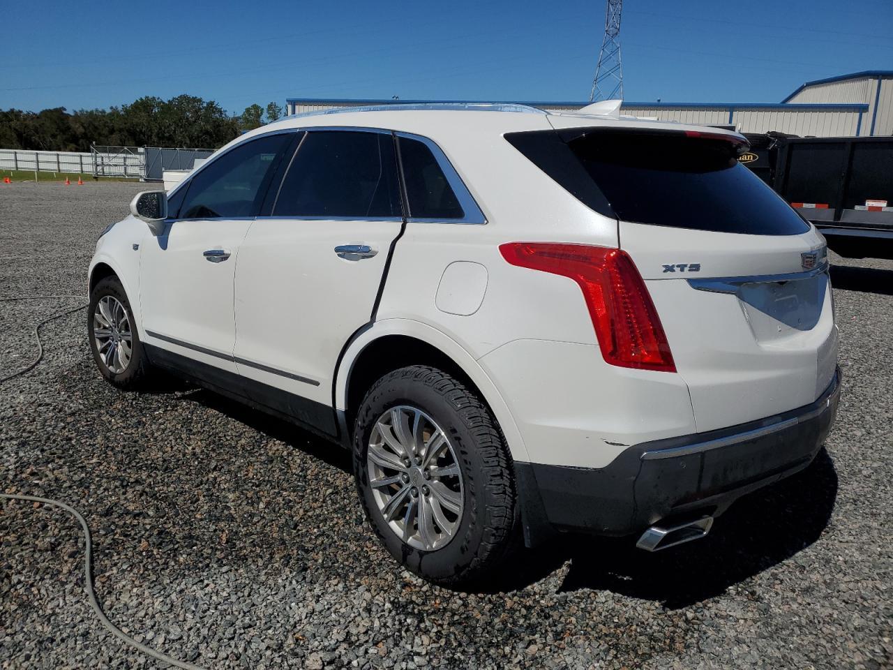 2019 CADILLAC XT5 LUXURY - Фото 2