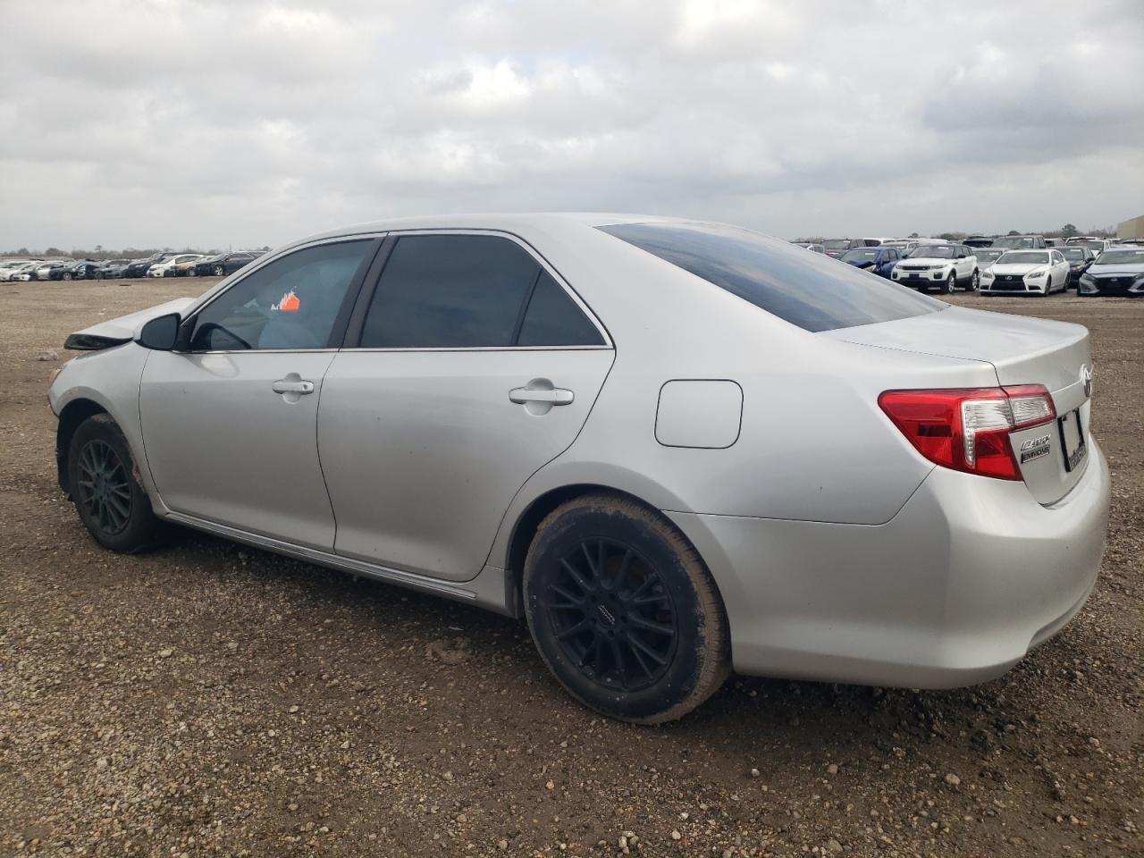 2014 TOYOTA CAMRY L - Image 2