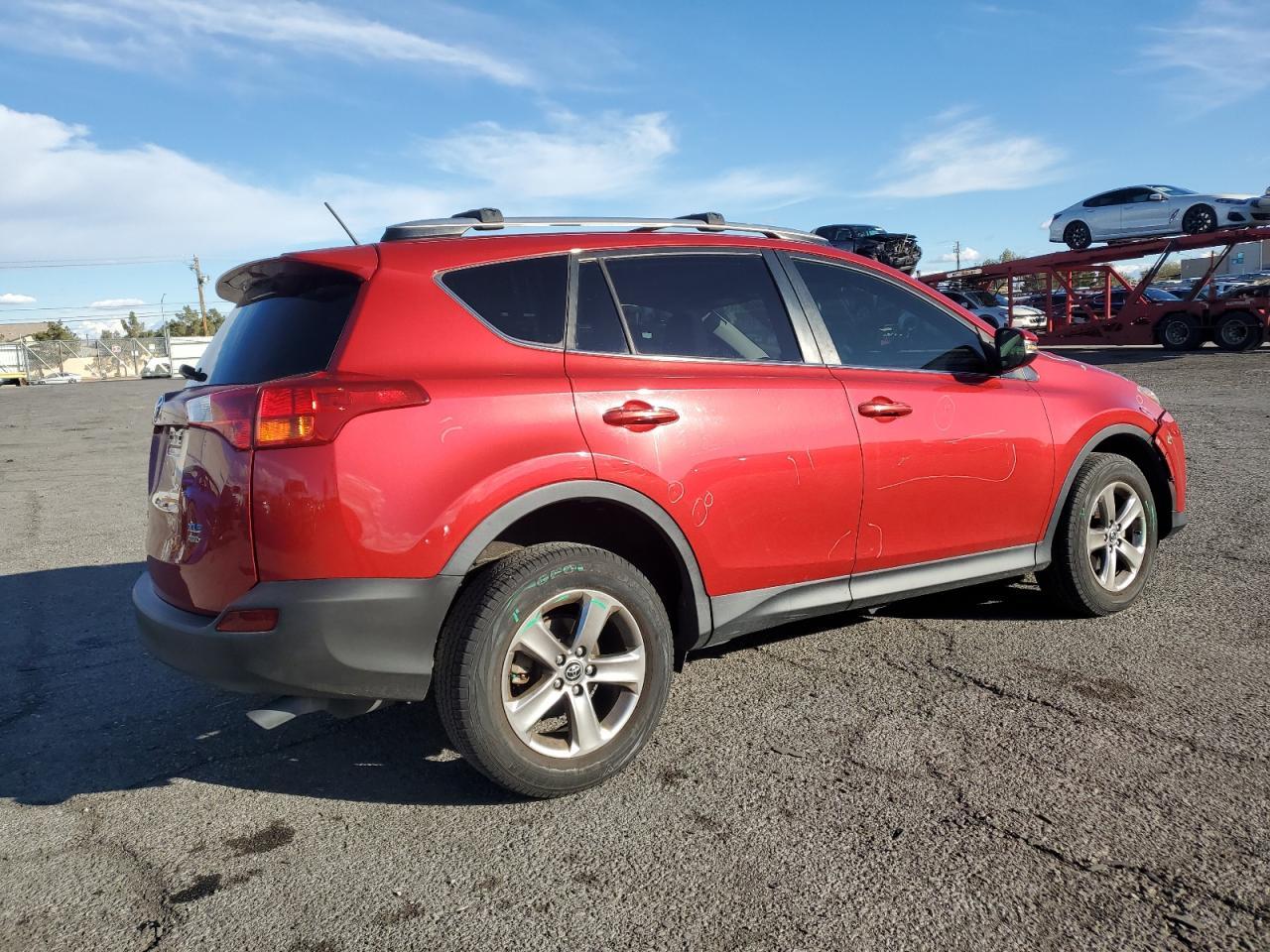 2015 TOYOTA RAV4 XLE - Фото 3