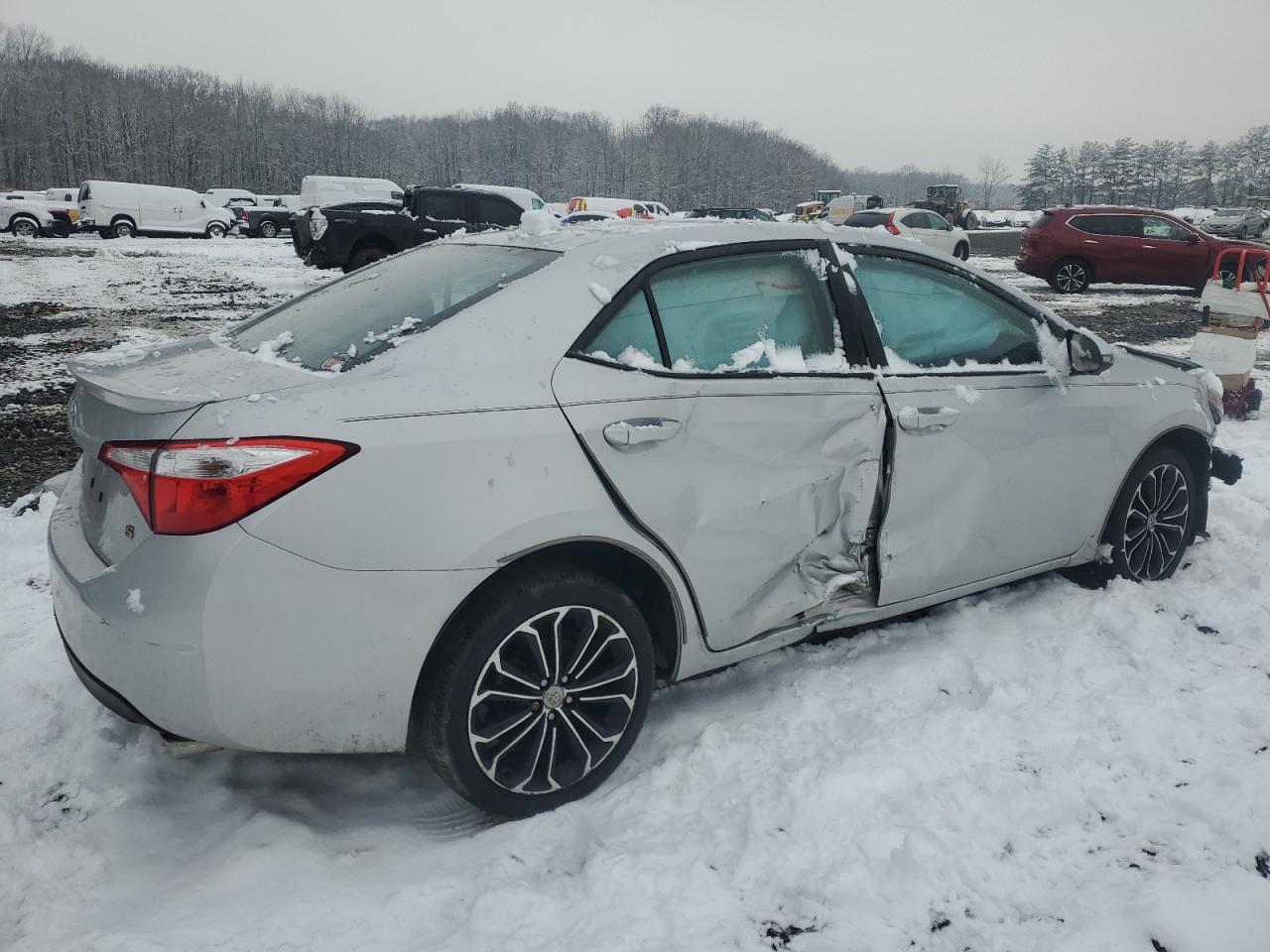 2016 TOYOTA COROLLA L - Фото 3