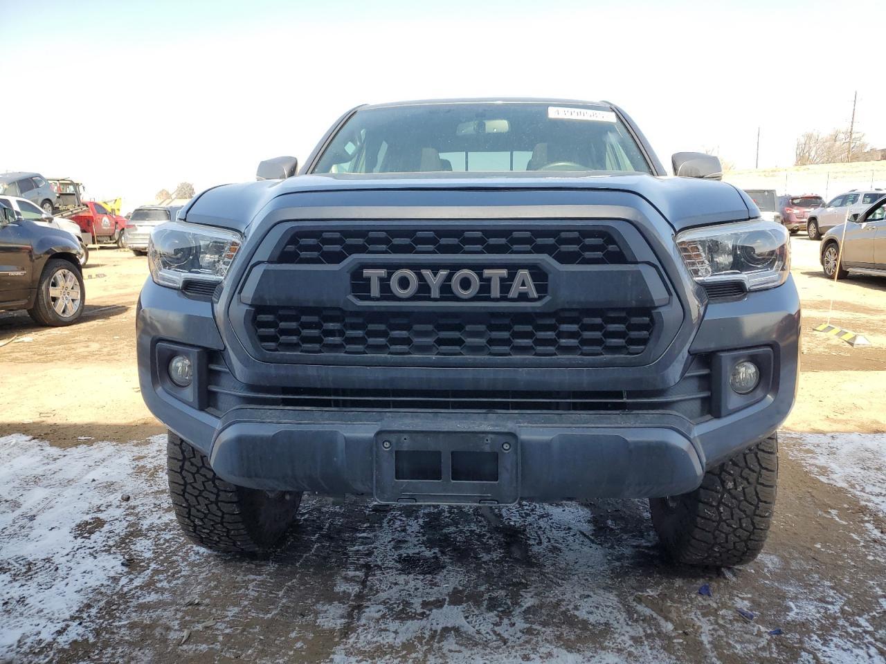 2017 TOYOTA TACOMA DOU - Фото 5