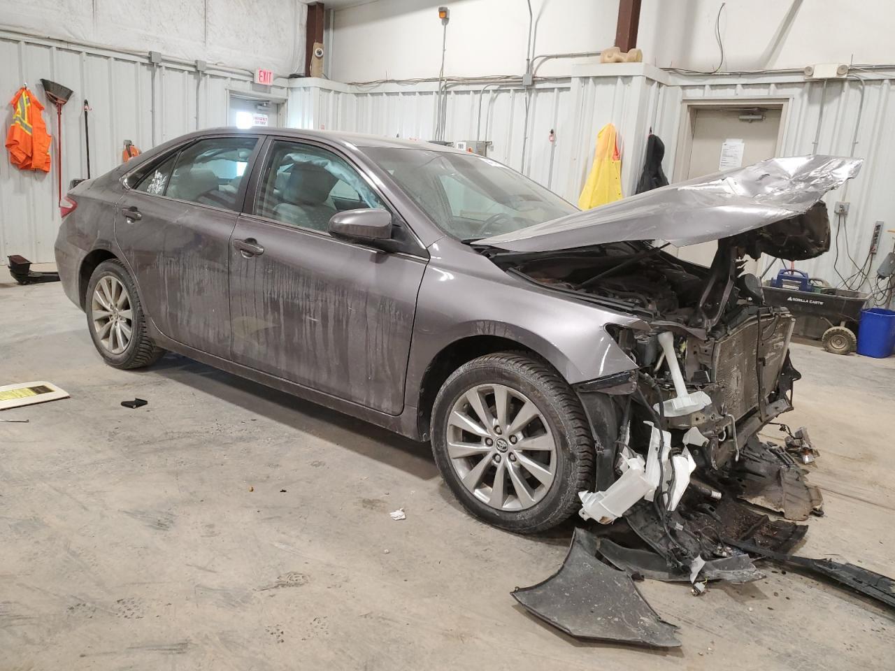 2015 TOYOTA CAMRY LE - Фото 4