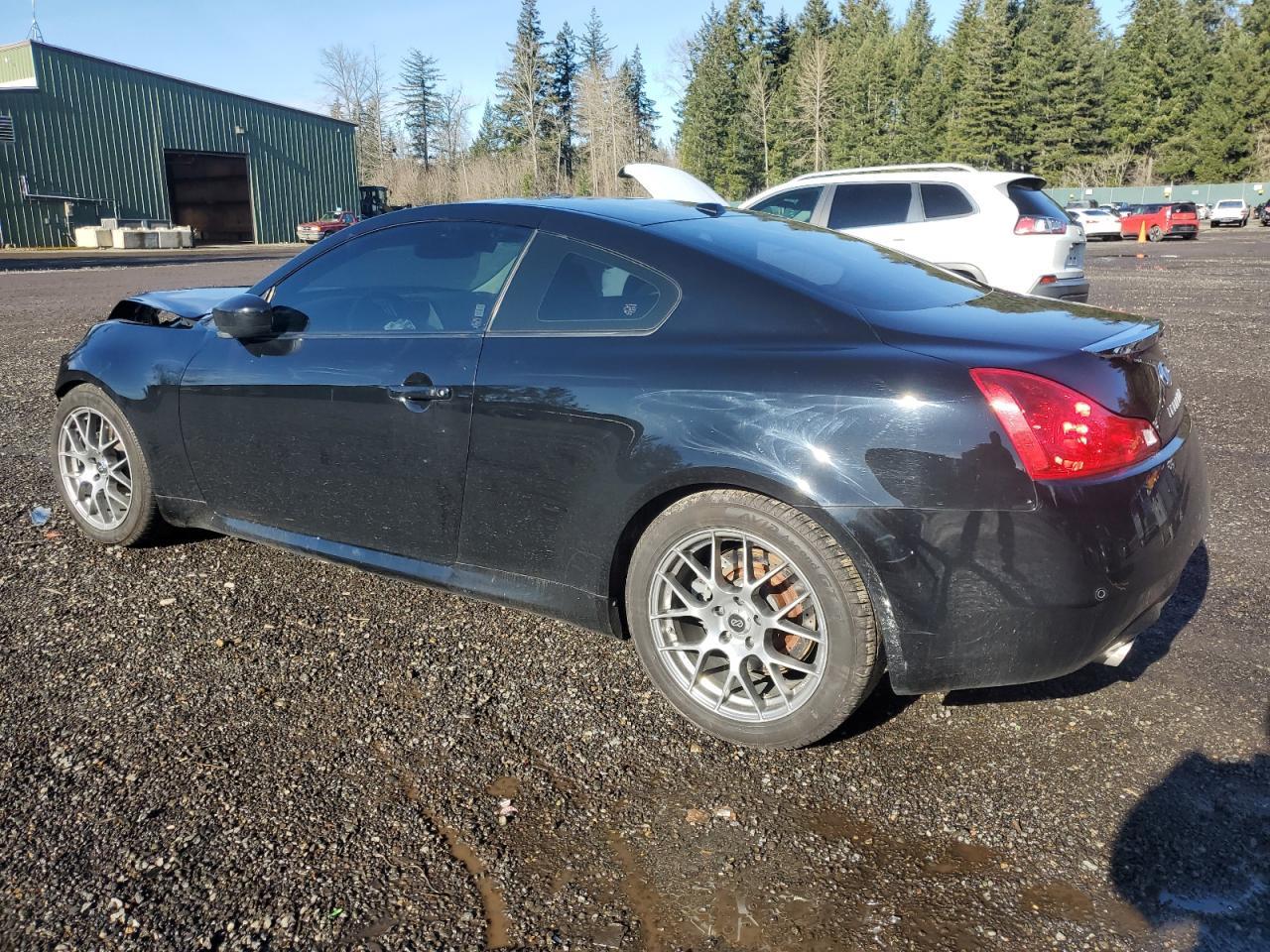2012 INFINITI G37 - Image 2