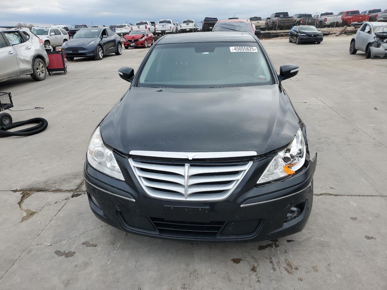 2011 HYUNDAI GENESIS 3. - Image 5