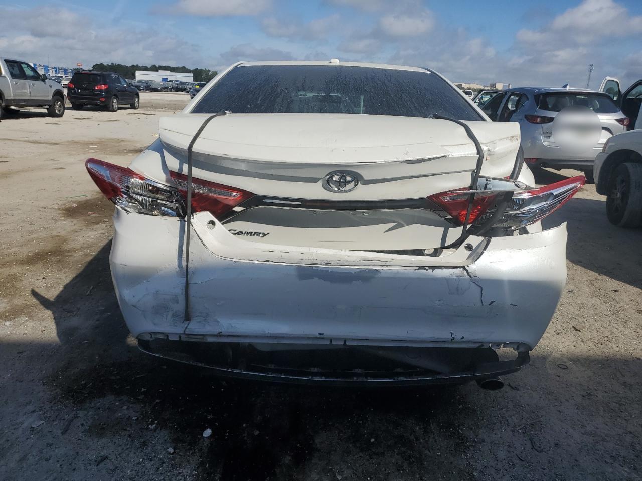 2015 TOYOTA CAMRY LE - Фото 6