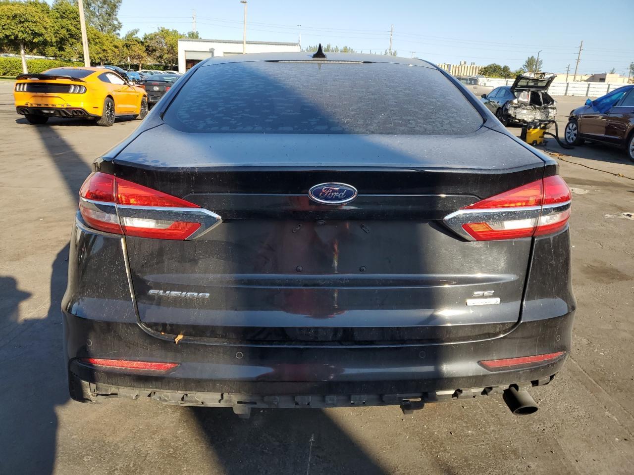2020 FORD FUSION SE - Фото 6