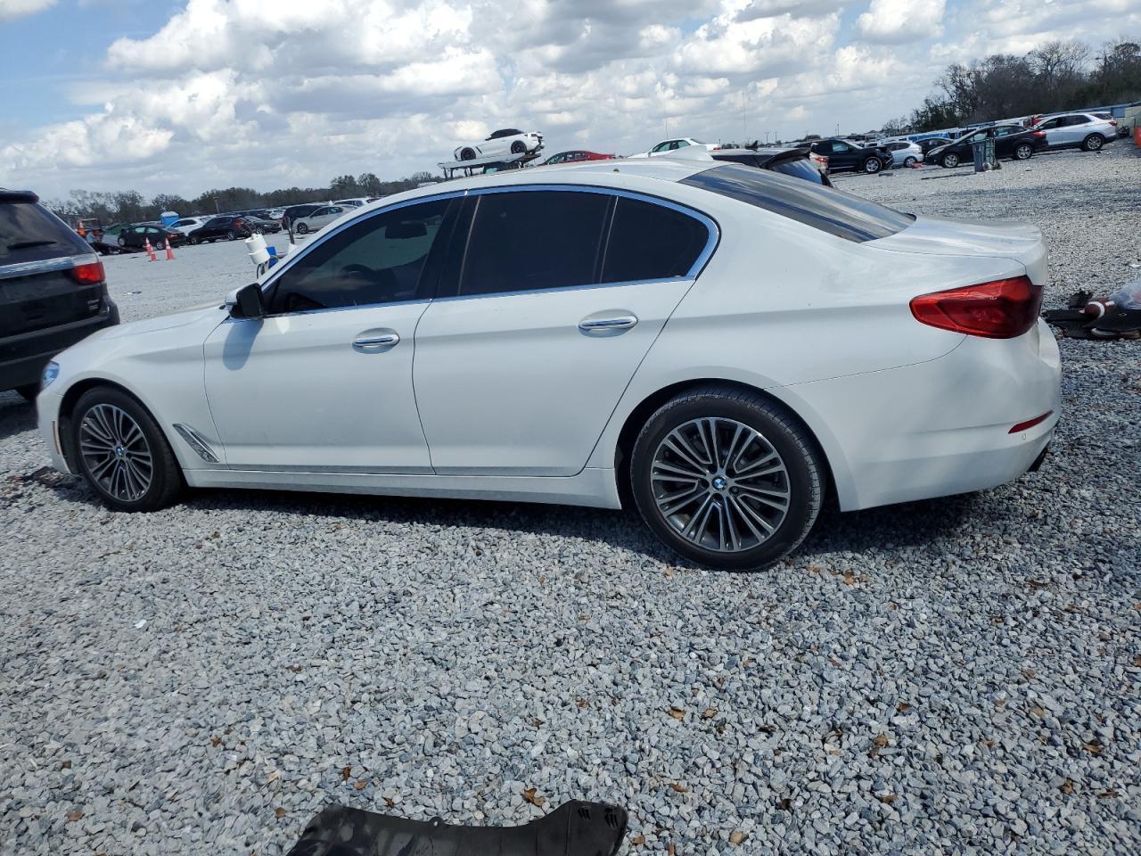 2018 BMW 530 I - Фото 2