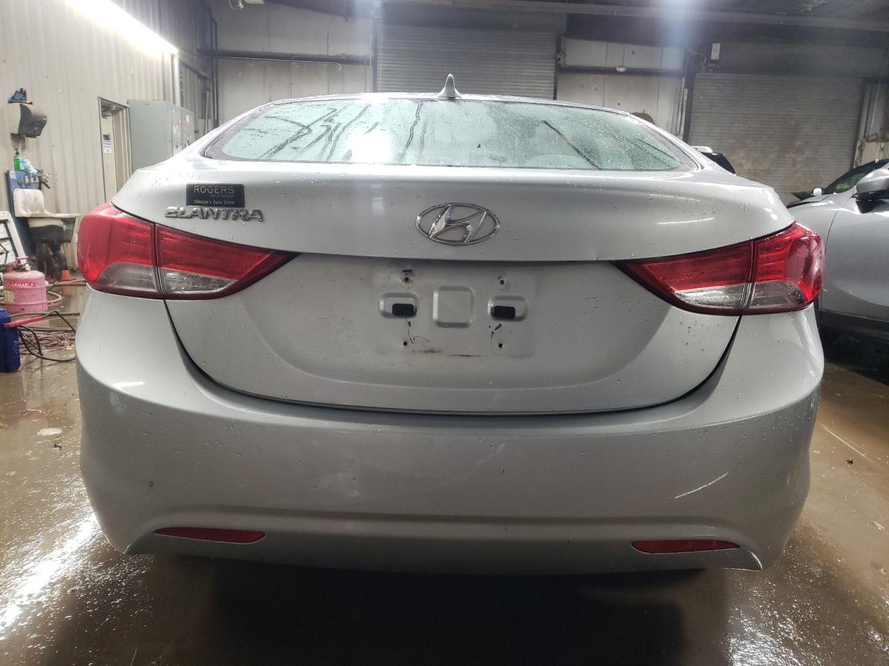 2013 HYUNDAI ELANTRA GL - Image 6