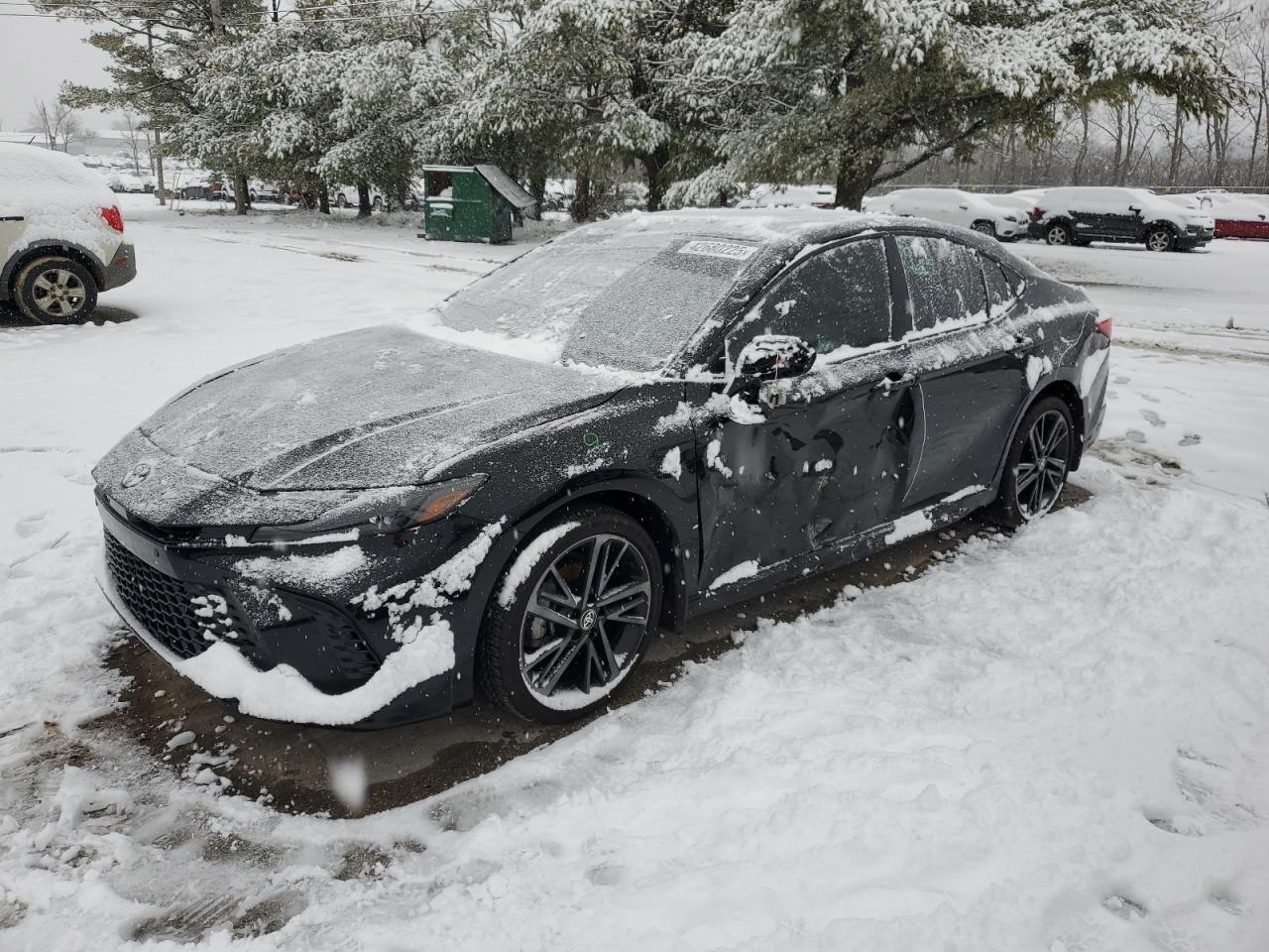 2025 TOYOTA CAMRY XSE
