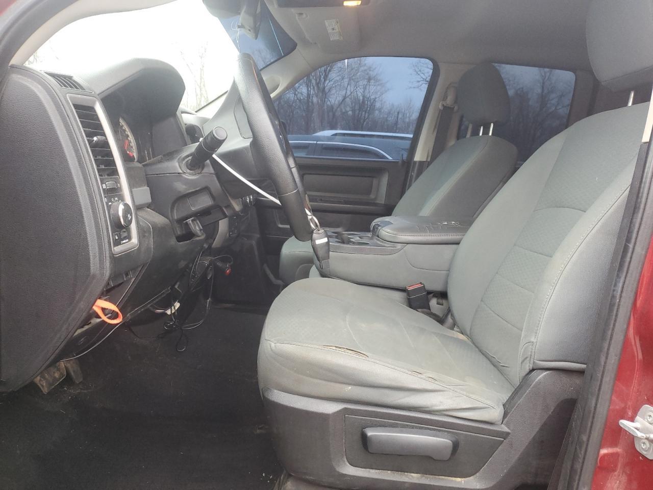 2014 RAM 1500 ST - Image 7