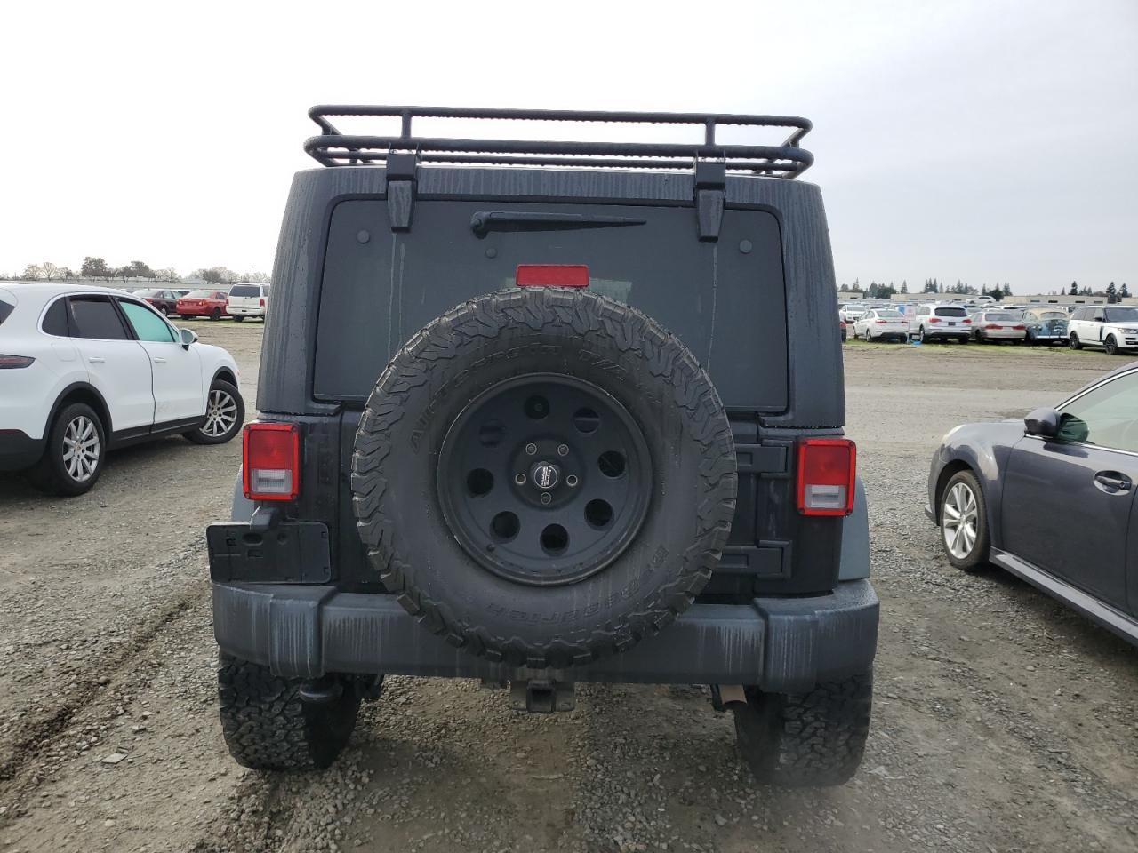 2015 JEEP WRANGLER U - Фото 6