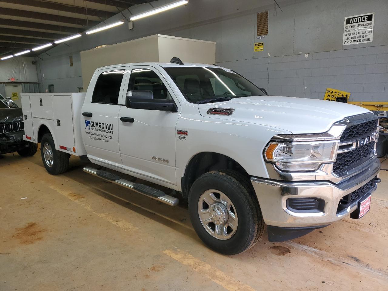 2022 RAM 2500 TRADE - Image 4