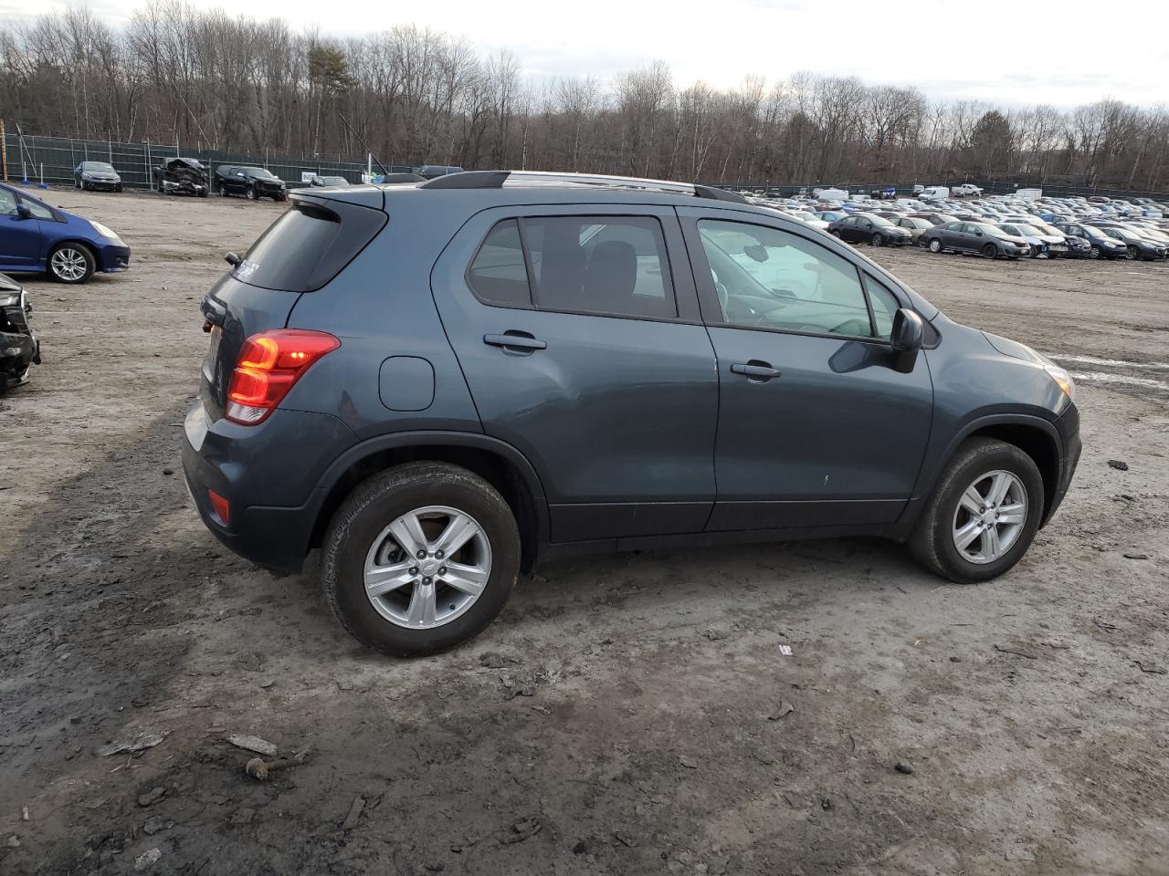 2021 CHEVROLET TRAX 1LT - Фото 3