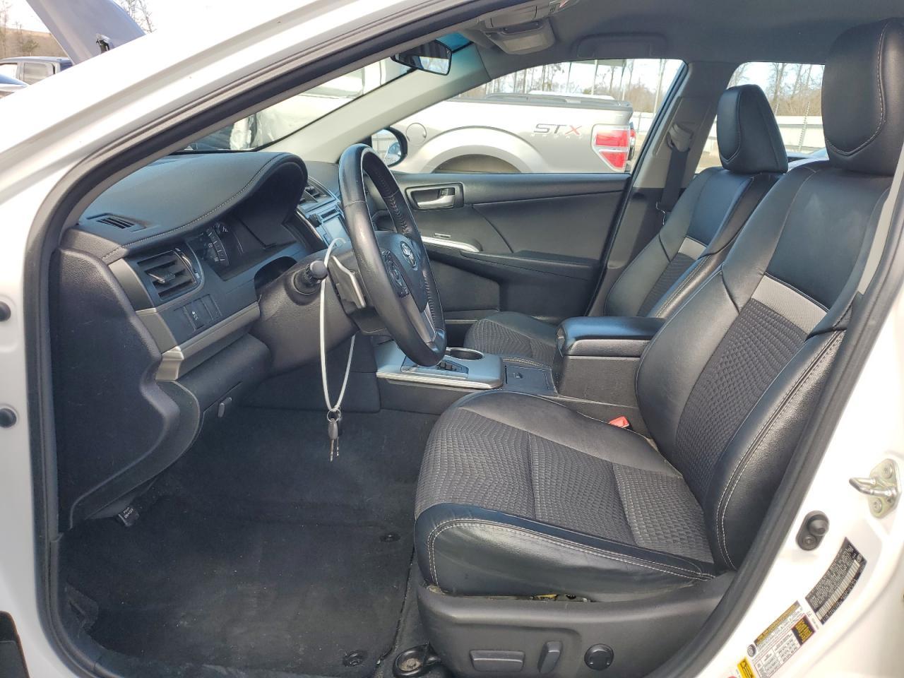 2014 TOYOTA CAMRY L - Image 7
