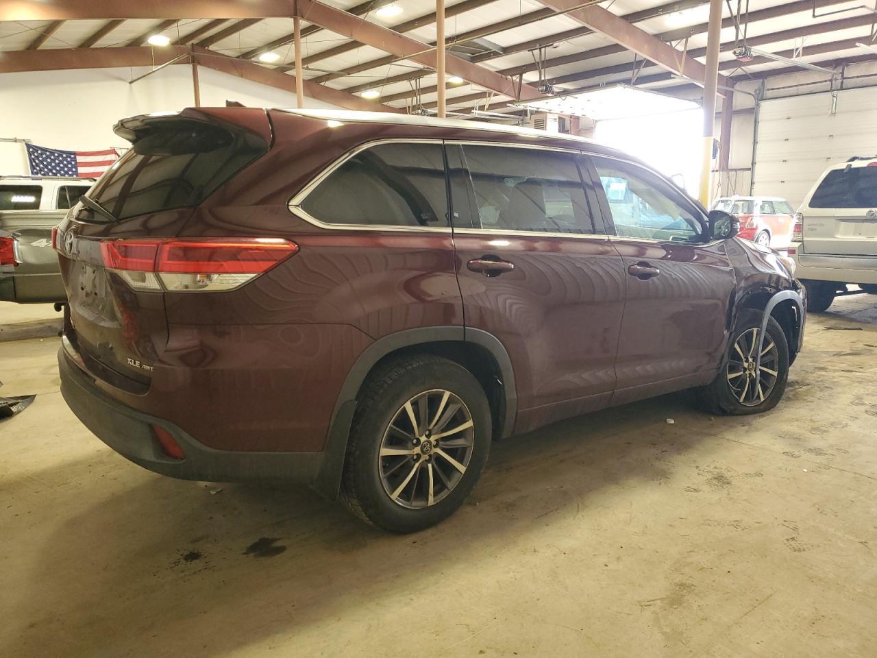 2018 TOYOTA HIGHLANDER - Image 3