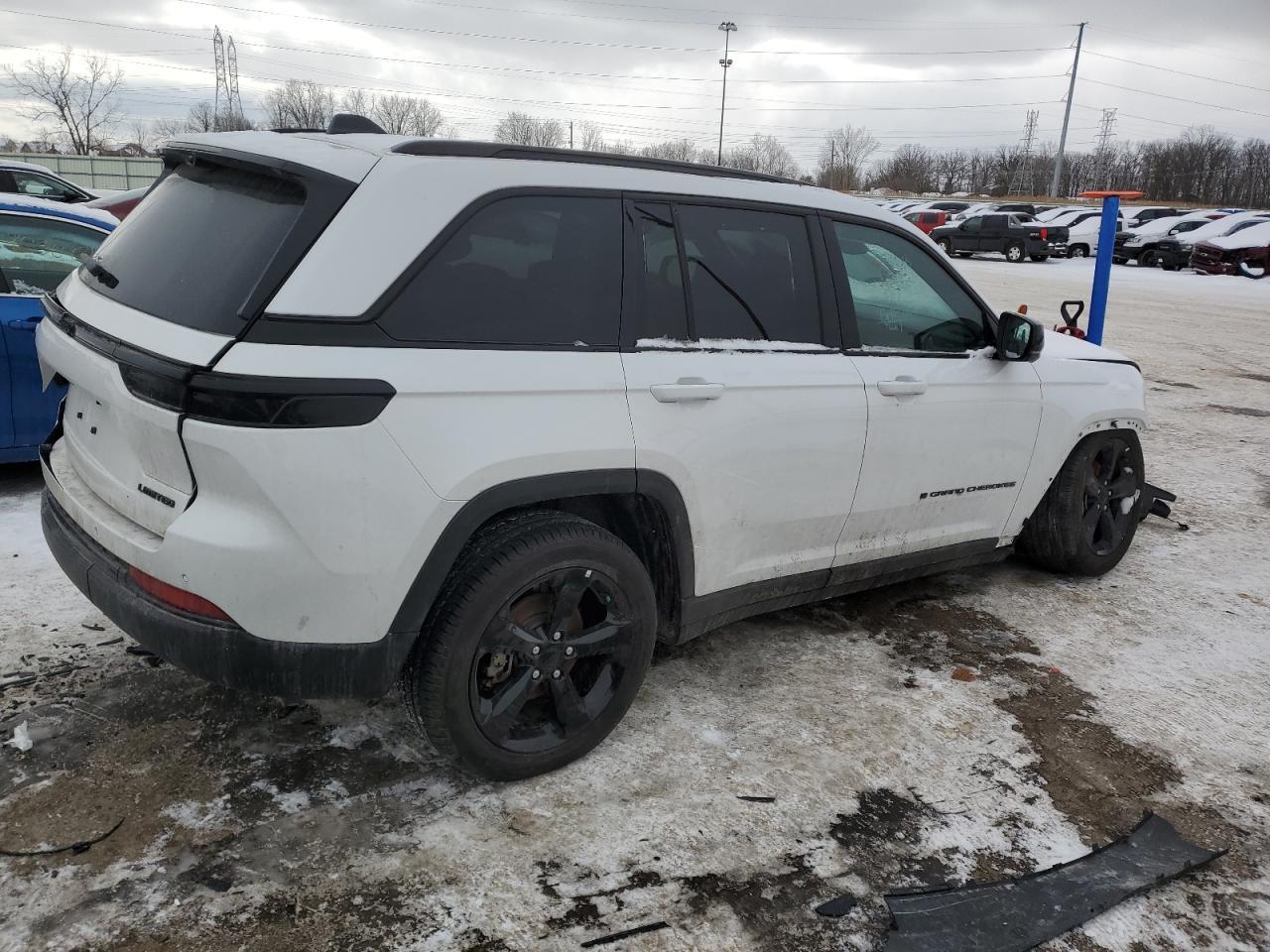 2024 JEEP GRAND CHER - Image 3