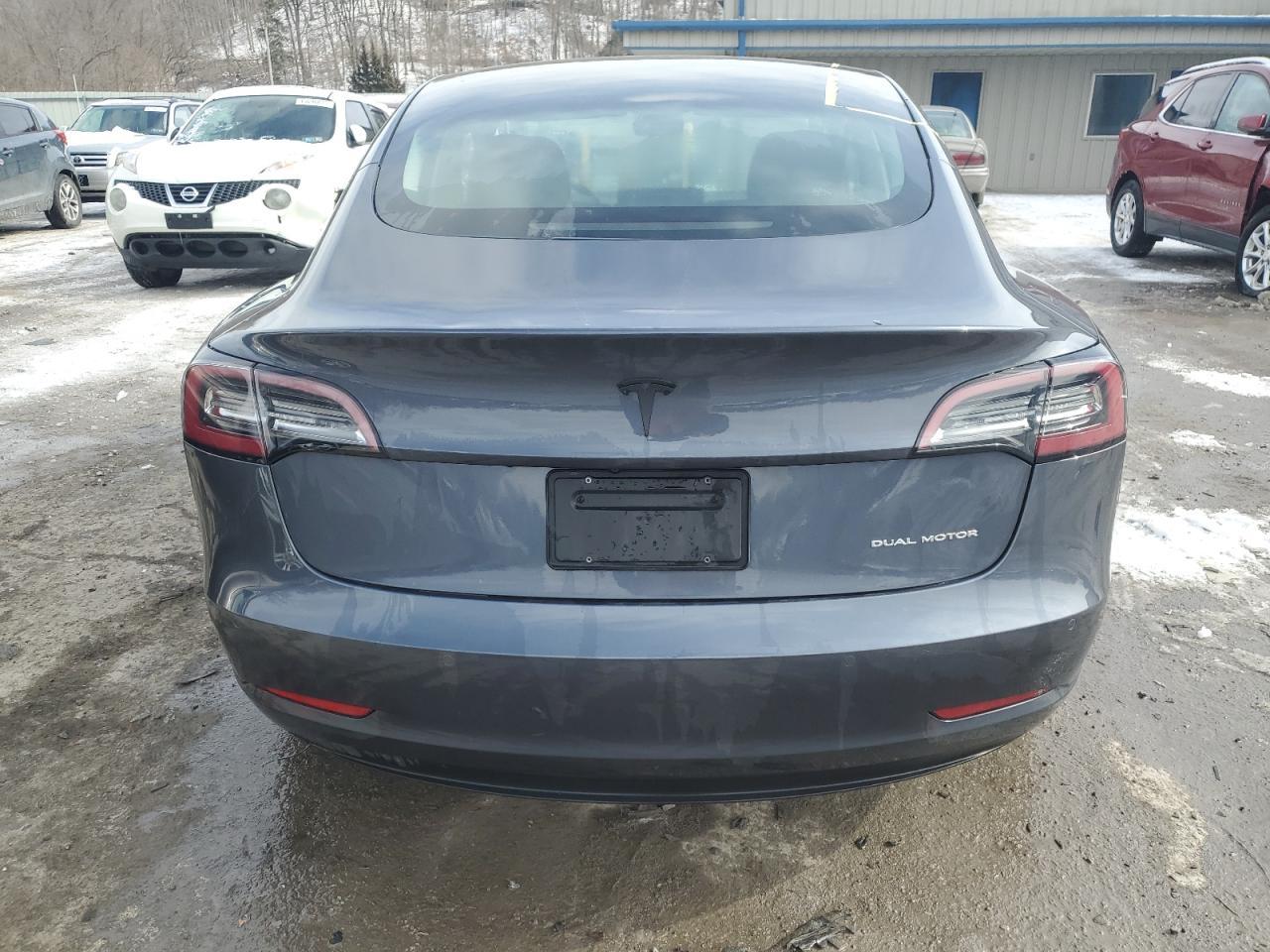 2022 TESLA MODEL 3 - Фото 6
