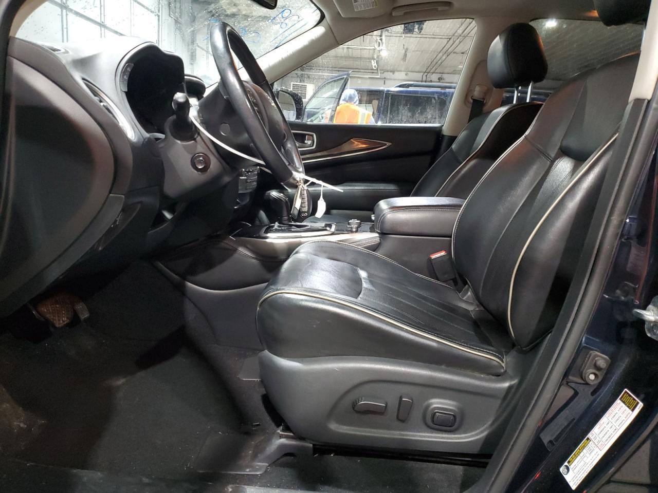 2017 INFINITI QX60 - Image 7