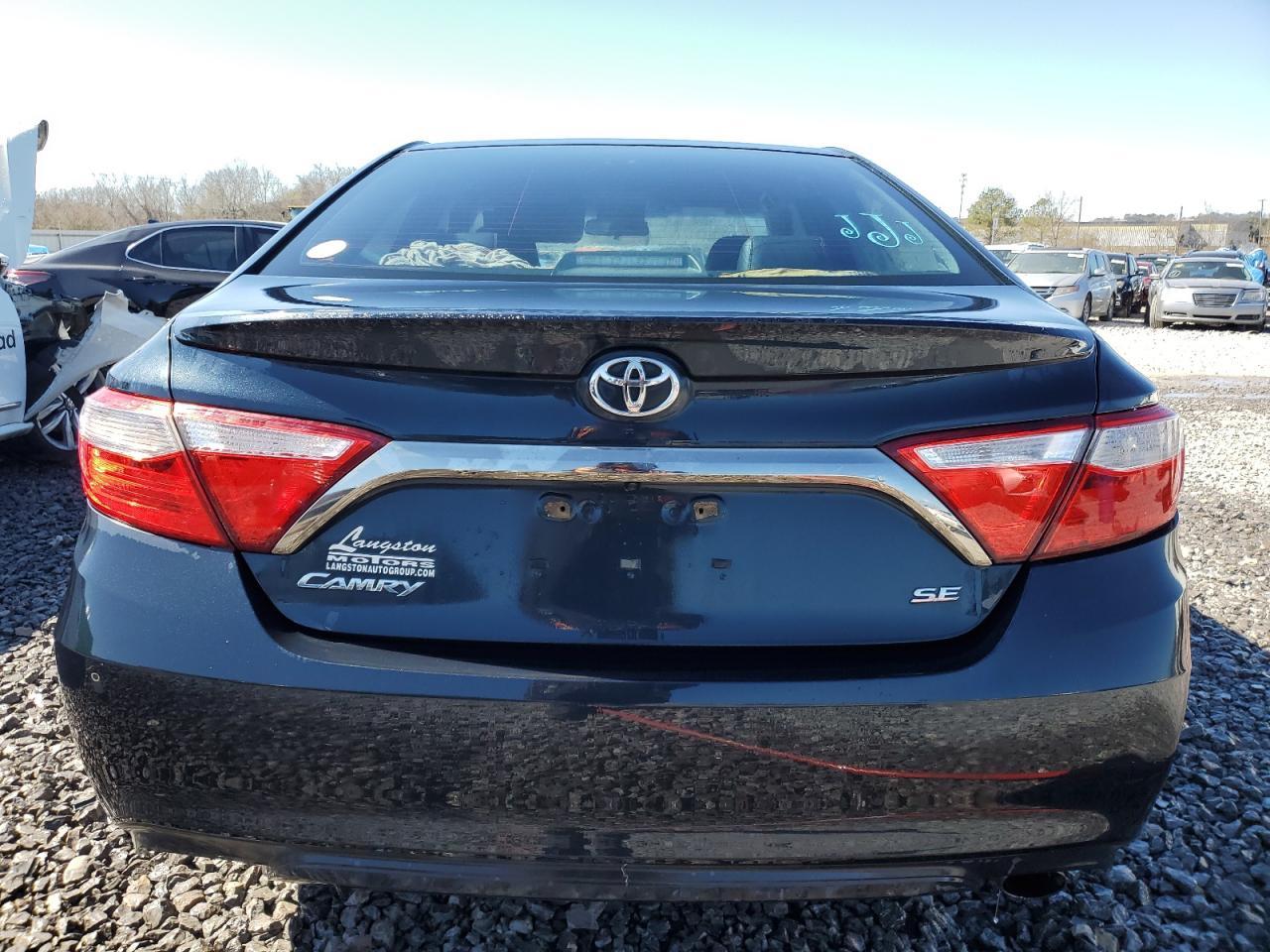 2017 TOYOTA CAMRY LE - Фото 6