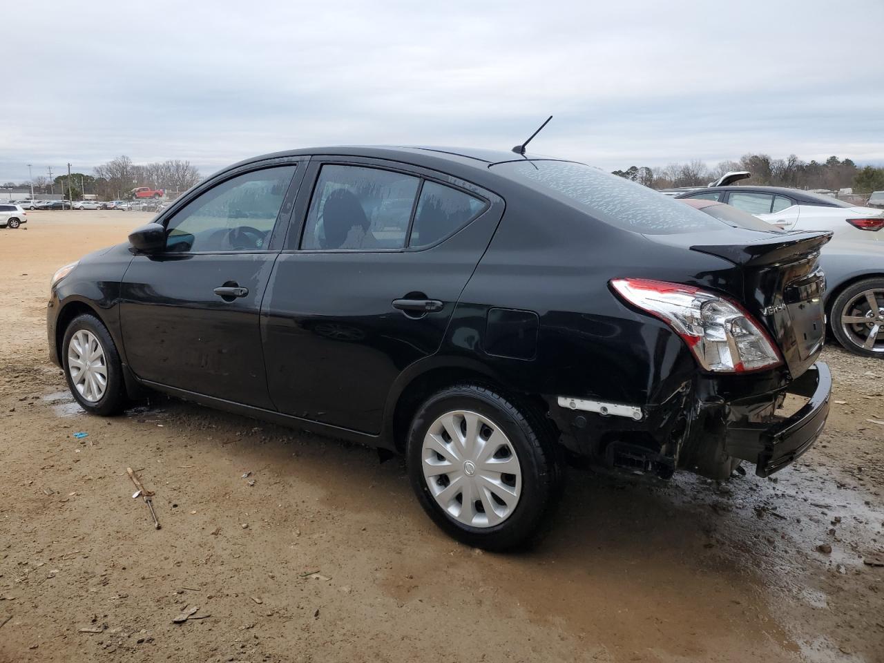2016 NISSAN VERSA S - Фото 2