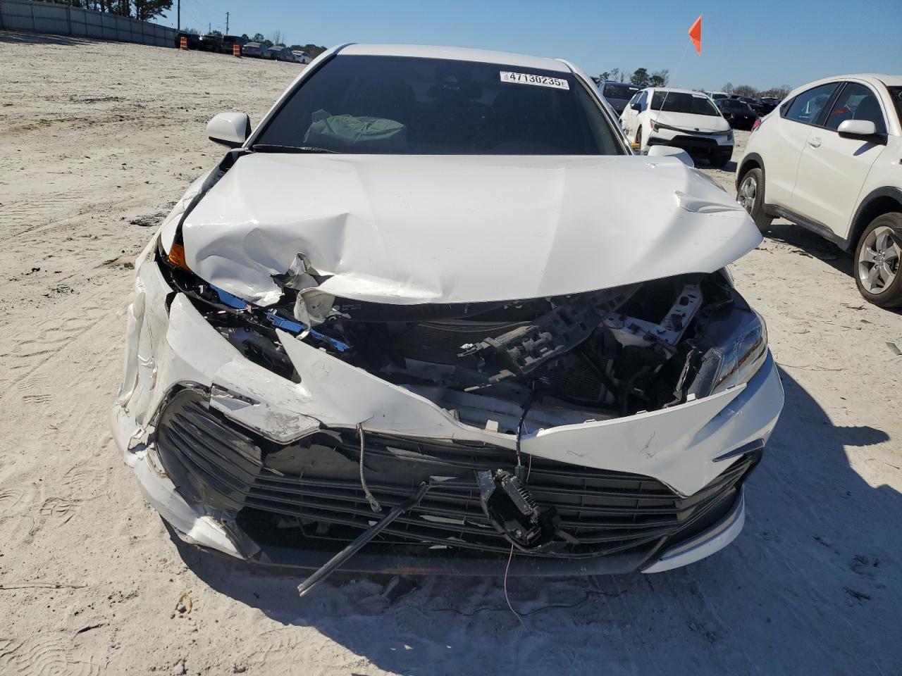 2023 TOYOTA CAMRY LE - Фото 5