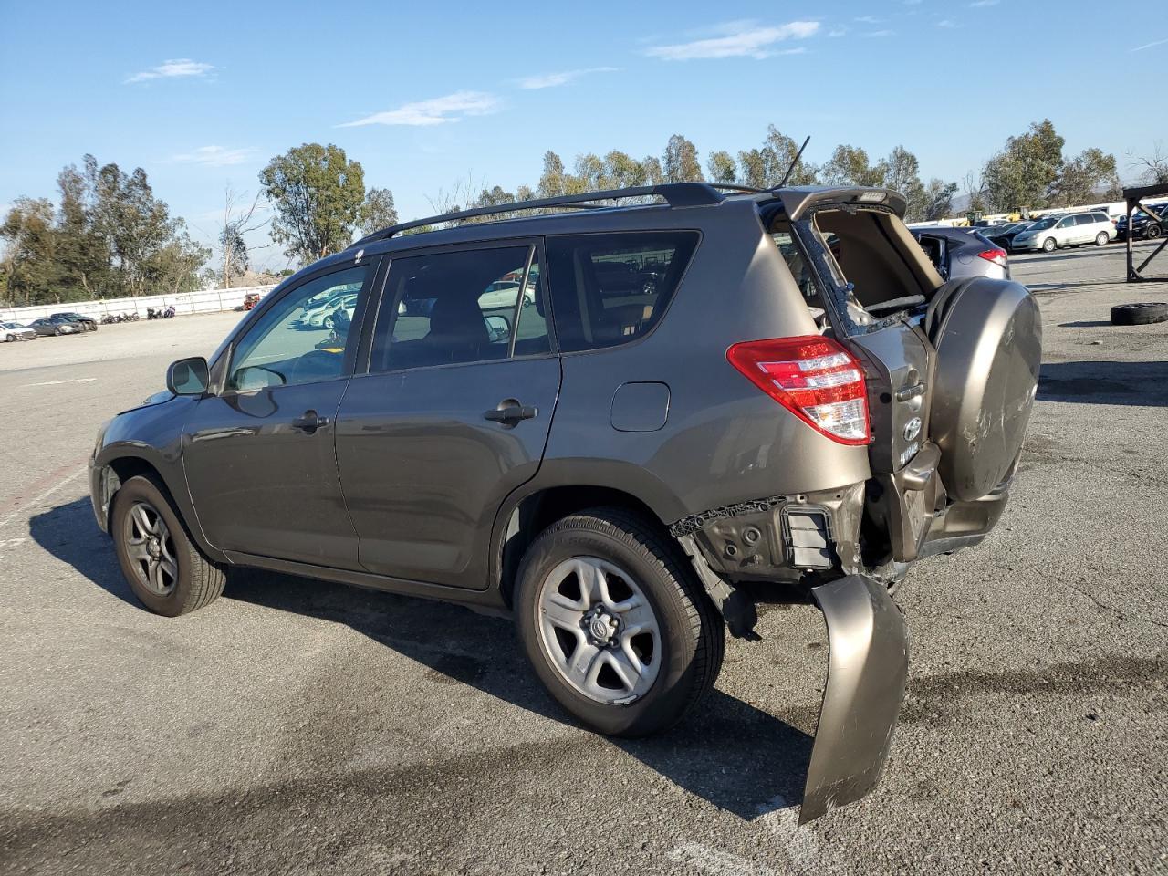 2011 TOYOTA RAV4 - Image 2