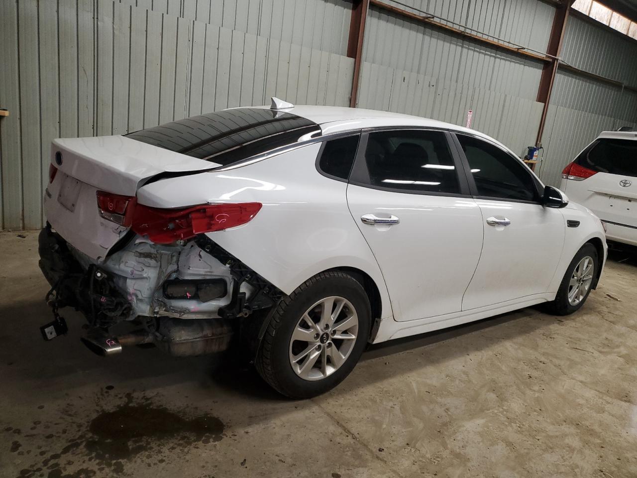 2019 KIA OPTIMA LX - Фото 3