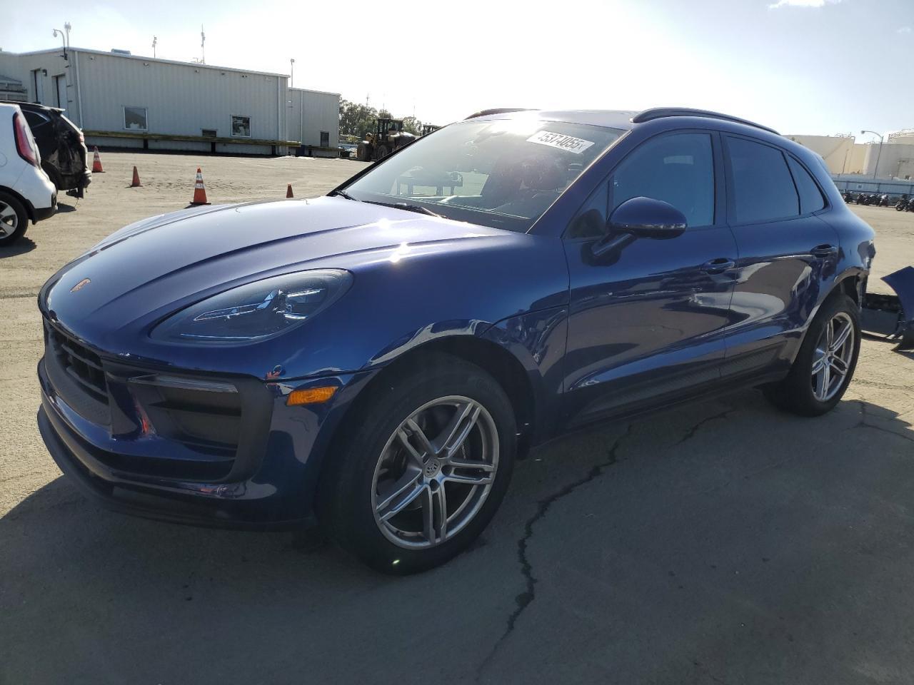 2023 PORSCHE MACAN BASE